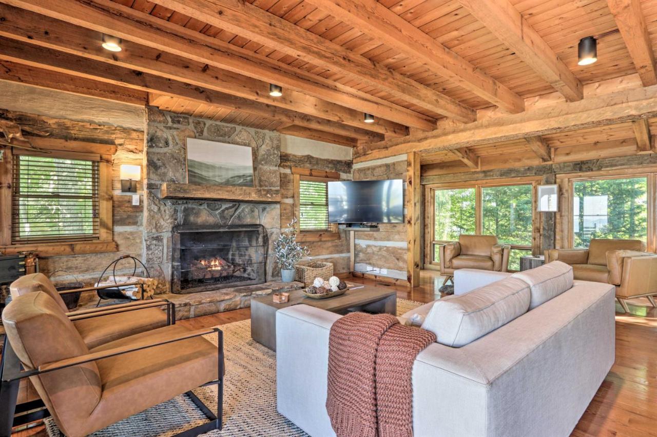Upscale Deck, Fire Pit And Hot Tub Hébergement de vacances Gatlinburg