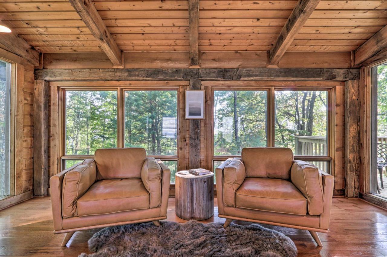 Hébergement de vacances Upscale Deck, Fire Pit And Hot Tub *